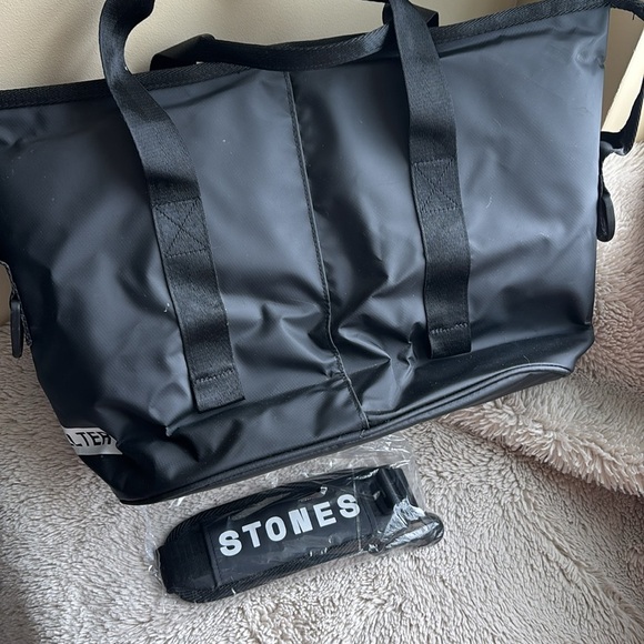 RARE NWOT‼️Rolling Stones No Filter Tour VIP Circuit cooler bag - Picture 5 of 6